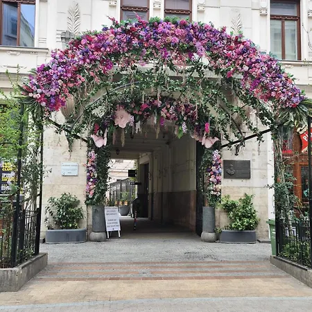 Apartment Aurum Maison Downtown D16 #freeparking *