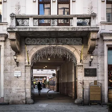Gozsdu Oasis Ii Free Parking Βουδαπέστη